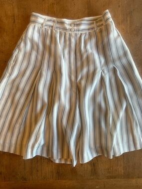 Vintage Liz Claiborne Brown and Cream Striped Trouser Short
